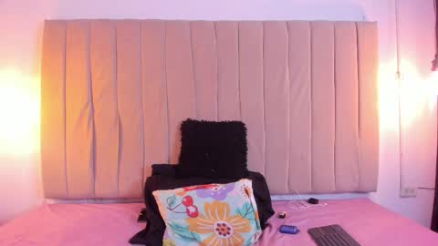 Scarlett online show from February 2026 04:17:01 AM