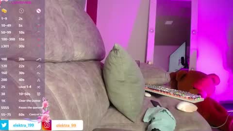 Yessica  online show from April 2026 11:07:02 PM