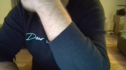 Snapshot of esclavepourfemme chatting on January 2025 08:47:01 PM esclavepourfemme online show from January 2025 08:47:01 PM