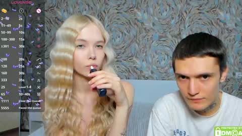 Snapshot of eshcka chatting on May 2026 10:32:02 AM Megan and Brad online show from May 2026 10:32:02 AM