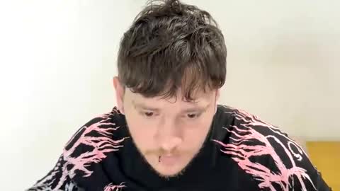 eskol212 online show from March 2026 04:45:02 PM