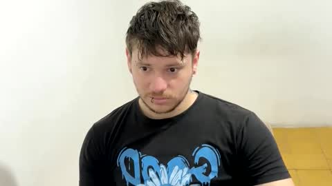 eskol212 online show from March 2026 04:08:01 PM