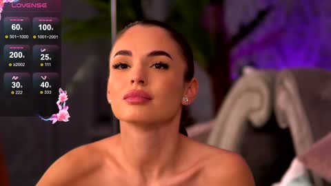 Snapshot of esmeainsley chatting on December 2024 06:34:01 AM Raluca  online show from December 2024 06:34:01 AM