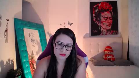 Snapshot of esmeralda098 chatting on September 2025 07:19:02 PM Esmeralda online show from September 2025 07:19:02 PM