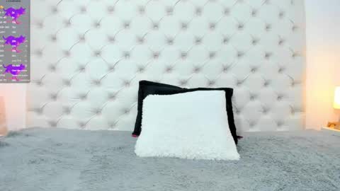 esmeralda  online show from March 2025 06:50:01 PM