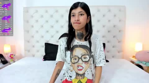 esmeralda  online show from March 2025 02:54:01 PM