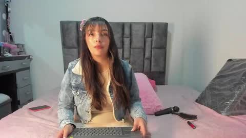 Perla online show from April 2026 10:26:02 PM