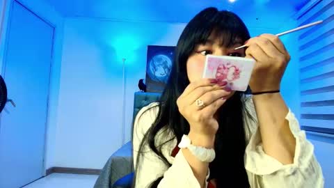 Esmeralda  online show from November 2025 11:31:02 AM