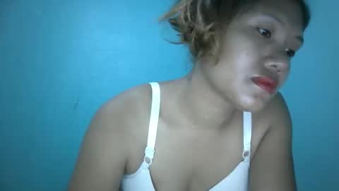especialgirl_28 online show from October 2025 05:45:02 PM