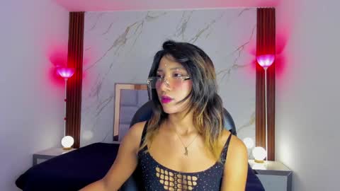 esperanzamora online show from May 2026 11:50:02 AM