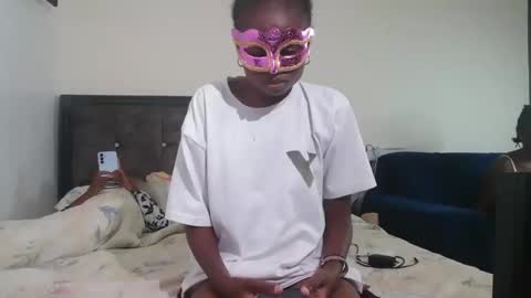 essypetite online show from May 2026 08:15:01 PM