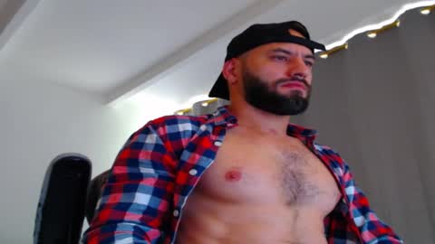 Snapshot of esteban7984068 chatting on December 2025 06:49:01 PM esteban online show from December 2025 06:49:01 PM