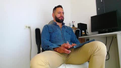 esteban online show from March 2026 02:56:02 PM