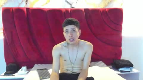 ESTEBAN online show from January 2026 07:49:02 PM