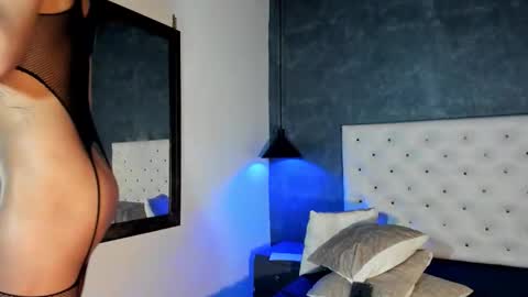 Salome online show from November 2025 02:19:01 PM