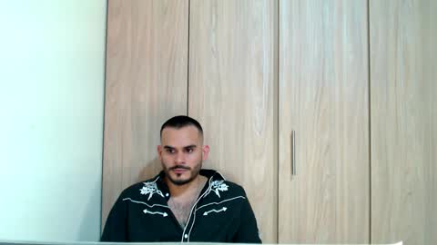 Esteban Fernandez online show from February 2025 11:45:01 PM