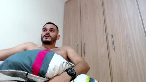 Esteban Fernandez online show from February 2025 08:45:01 PM