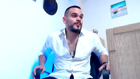 Esteban Fernandez online show from February 2026 03:10:01 AM