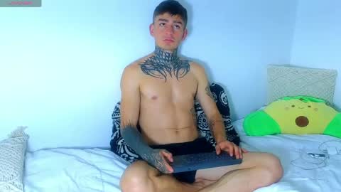 Snapshot of estebanchar_ chatting on May 2026 04:24:02 PM Esteban independent model online show from May 2026 04:24:02 PM