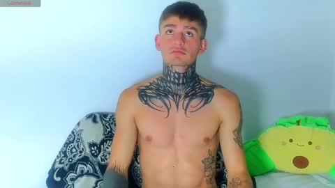 Snapshot of estebanchar_ chatting on May 2026 01:56:01 AM Esteban independent model online show from May 2026 01:56:01 AM