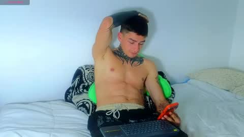 Snapshot of estebanchar_ chatting on May 2026 10:16:02 PM Esteban independent model online show from May 2026 10:16:02 PM