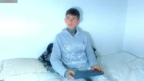 Snapshot of estebanchar_ chatting on June 2026 12:07:02 PM Esteban independent model online show from June 2026 12:07:02 PM