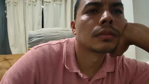 Esteban online show from November 2025 05:06:02 AM