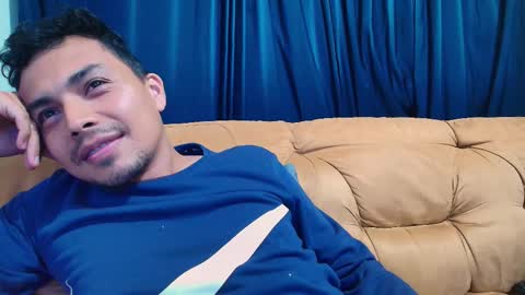 Esteban online show from December 2025 05:49:01 AM