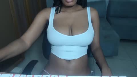 Snapshot of estefania_starlovee chatting on December 2024 08:40:02 PM estefania_starlovee online show from December 2024 08:40:02 PM