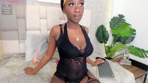 estefany online show from January 2025 11:48:01 AM