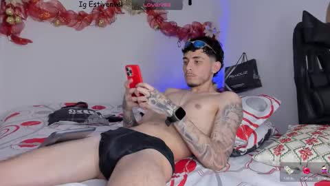 Snapshot of estivenvel chatting on November 2025 07:04:02 PM estivenvel online show from November 2025 07:04:02 PM