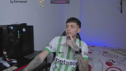 Snapshot of estivenvel chatting on March 2026 11:10:01 PM estivenvel online show from March 2026 11:10:01 PM