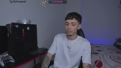 Snapshot of estivenvel chatting on March 2026 10:05:01 PM estivenvel online show from March 2026 10:05:01 PM