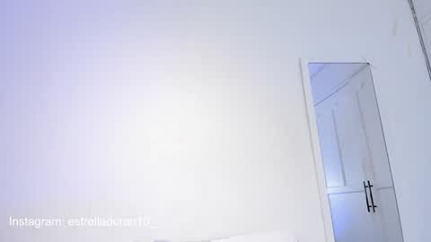 Snapshot of estrella_duran chatting on December 2024 11:05:01 PM Estrellita online show from December 2024 11:05:01 PM