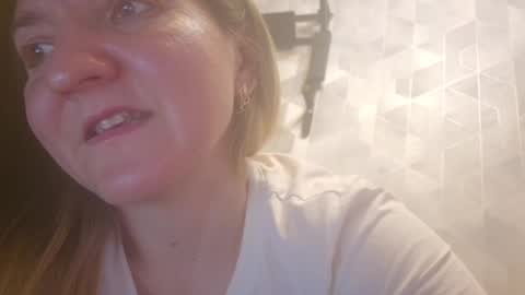 Snapshot of estrellawalters chatting on April 2026 03:21:02 PM estrellawalters online show from April 2026 03:21:02 PM