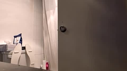 et528007 online show from April 2026 05:31:02 PM