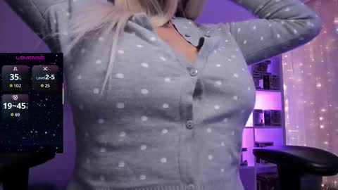 Snapshot of eternalmuse chatting on November 2025 09:20:02 AM eternalmuse online show from November 2025 09:20:02 AM