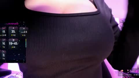 Snapshot of eternalmuse chatting on November 2025 09:10:02 AM eternalmuse online show from November 2025 09:10:02 AM