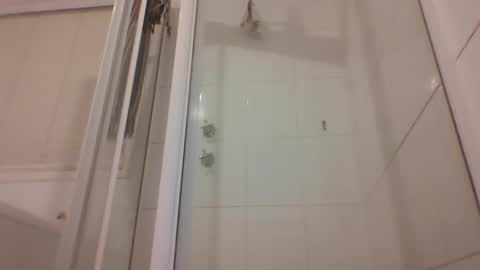 ET online show from November 2025 04:45:02 PM