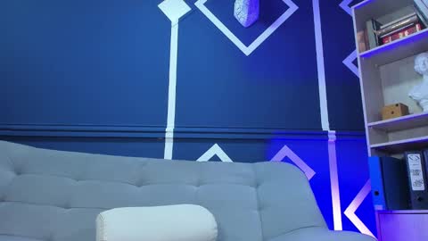 Etham online show from September 2025 12:29:01 PM