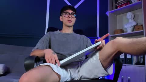 Etham online show from September 2025 01:14:02 PM