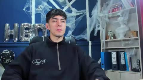 Etham online show from October 2025 12:18:02 PM