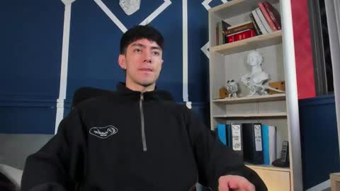 Etham online show from November 2025 12:16:02 PM