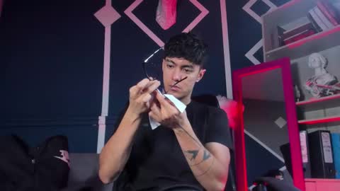 Etham online show from November 2025 11:23:02 AM