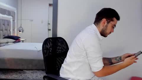 ethan_greys online show from January 2026 11:21:01 PM