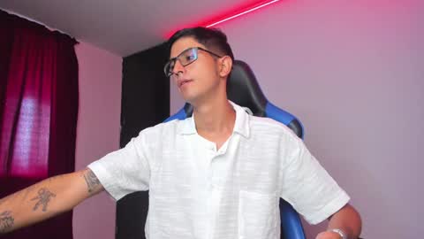 Snapshot of ethan_sai01 chatting on January 2025 08:00:01 PM ETHAN SAI online show from January 2025 08:00:01 PM