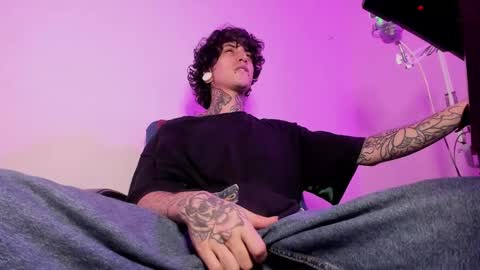 Ethan sykes online show from October 2025 01:40:01 AM