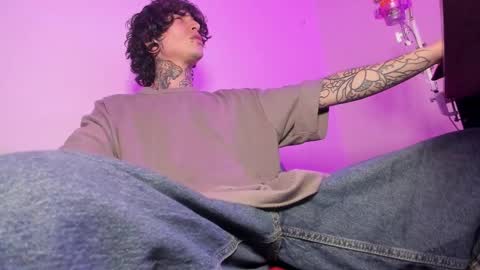 Ethan sykes online show from November 2025 02:00:02 AM