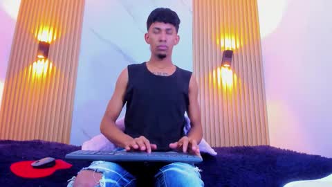 ethan_thouse online show from October 2025 03:59:01 AM