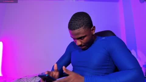 ethan travis online show from December 2024 11:51:01 PM